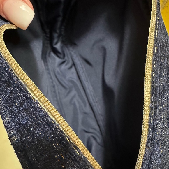 NIB CHANEL HOLIDAY START STAY FRESH SET. Blue Cosmetic Bag, boxed Cleanser+Toner - Picture 7 of 8